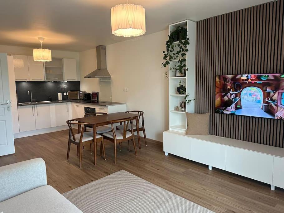 Suite Alya Appartement Proche Disneyland Marne-la-Vallee Bagian luar foto